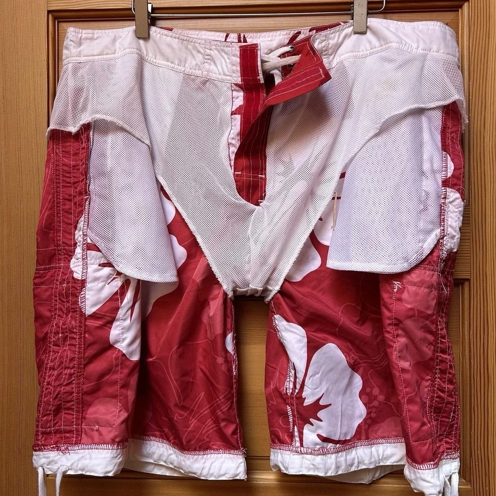 VTG Brents Surf Wear Swim Cargo Board Shorts Mens XL Lined Red Hawaiian Beach